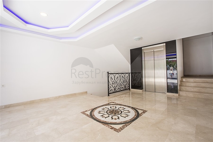 Новый комплекс у одного из лучших песчаных пляжей Алании