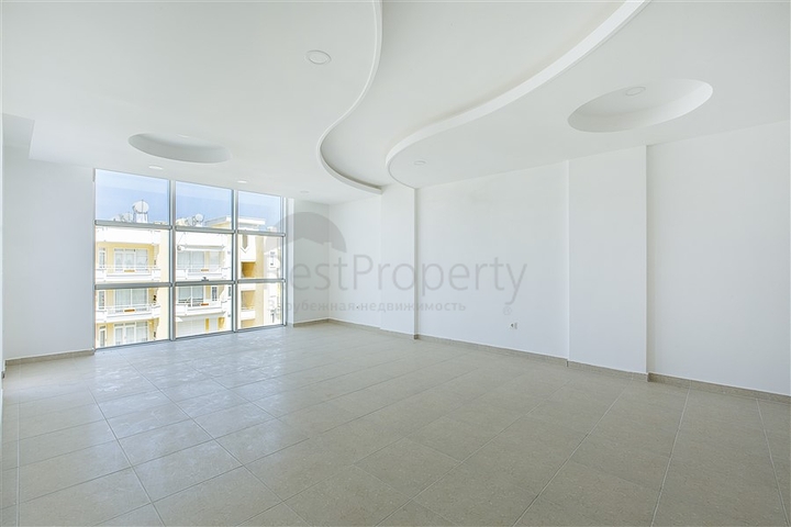 Новый комплекс у одного из лучших песчаных пляжей Алании