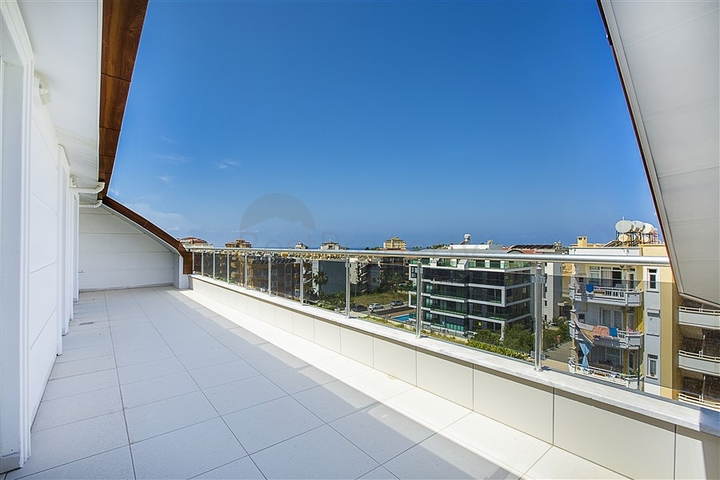 Новый комплекс у одного из лучших песчаных пляжей Алании