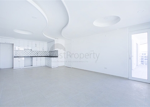 Новый комплекс у одного из лучших песчаных пляжей Алании