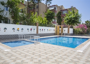 Новый комплекс у одного из лучших песчаных пляжей Алании