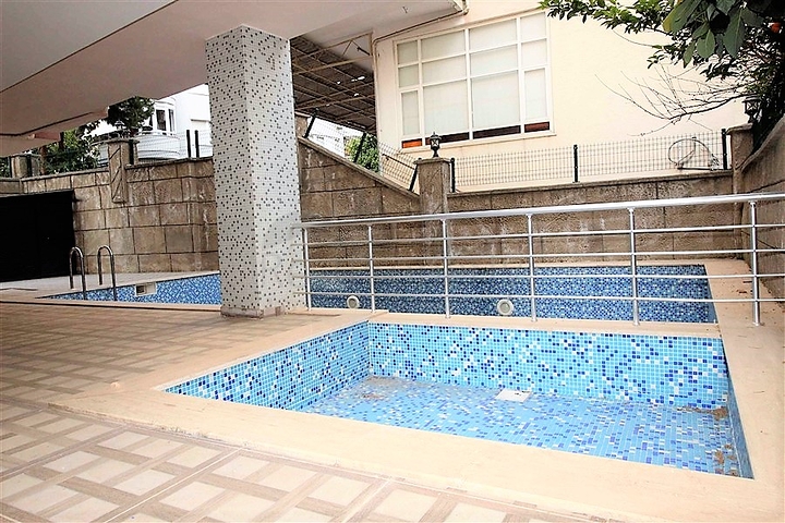 Меблированная квартира в центре Алании