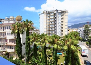 Меблированная квартира в центре Алании