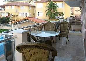 Квартиры 2+1 с мебелью 200 м до моря в Чамьюва Кемере