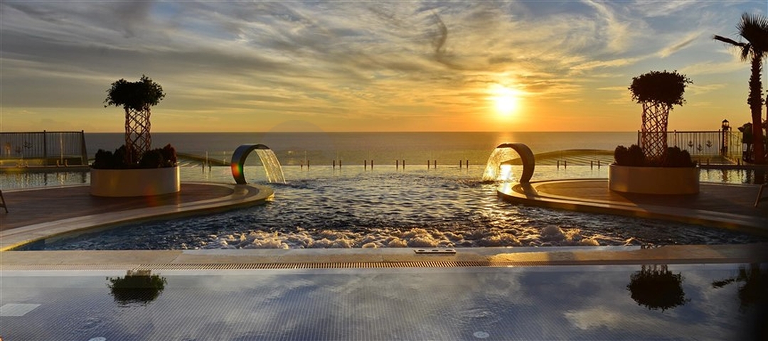 Роскошные апартаменты 1+1 в Конаклы