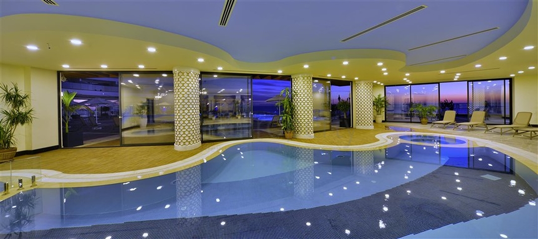 Роскошные апартаменты 1+1 в Конаклы