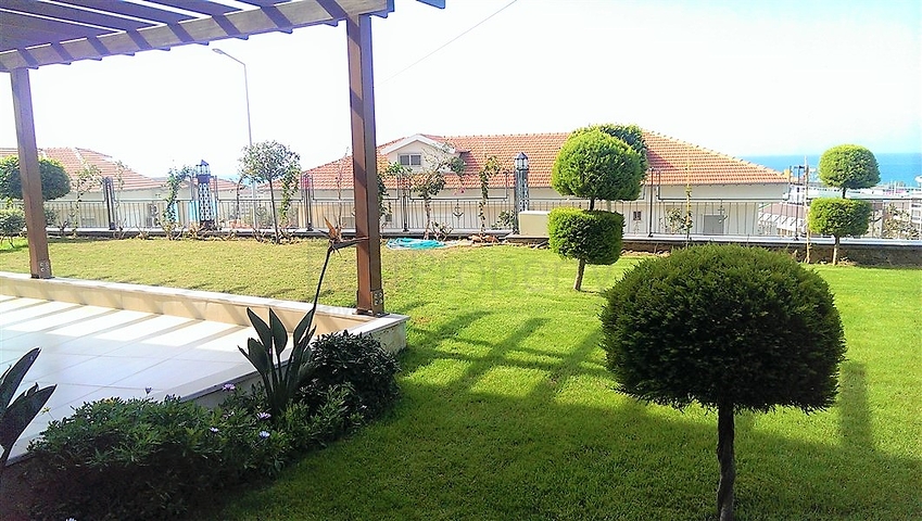 Роскошные апартаменты 1+1 в Конаклы