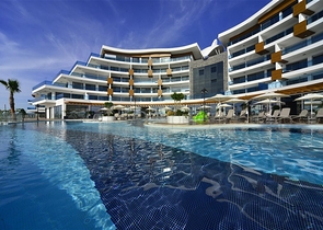 Роскошные апартаменты 1+1 в Конаклы