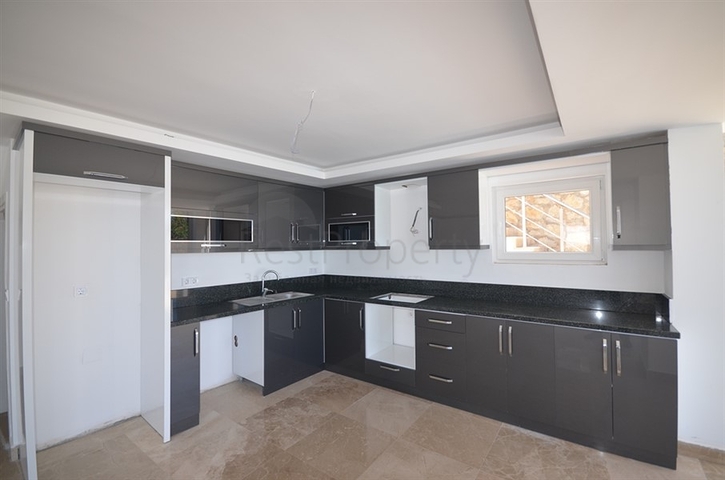 Вилла с четырьмя спальнями в районе Оваджик, Фетхие