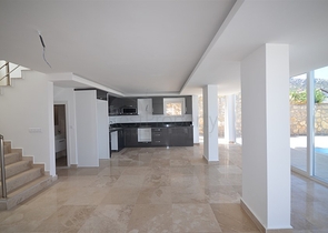 Вилла с четырьмя спальнями в районе Оваджик, Фетхие