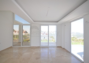 Вилла с четырьмя спальнями в районе Оваджик, Фетхие