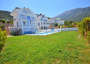 Вилла с четырьмя спальнями в районе Оваджик, Фетхие