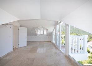 Вилла с четырьмя спальнями в районе Оваджик, Фетхие