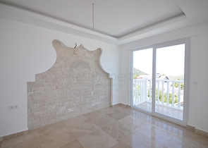 Вилла с четырьмя спальнями в районе Оваджик, Фетхие