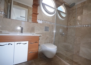 Вилла с четырьмя спальнями в районе Оваджик, Фетхие