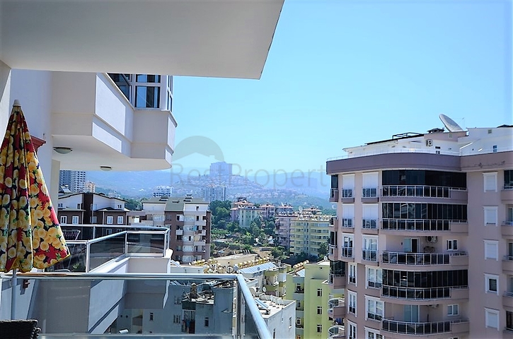 Просторные апартаменты в Махмутларе