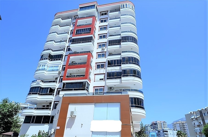 Просторные апартаменты в Махмутларе