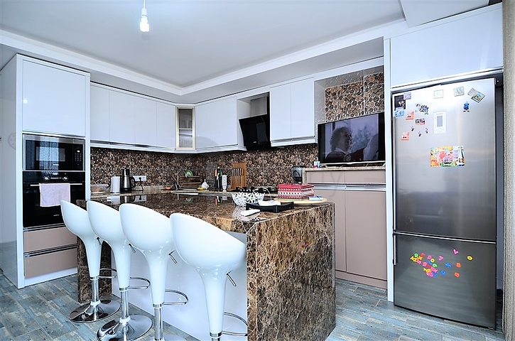 Просторные апартаменты в Махмутларе