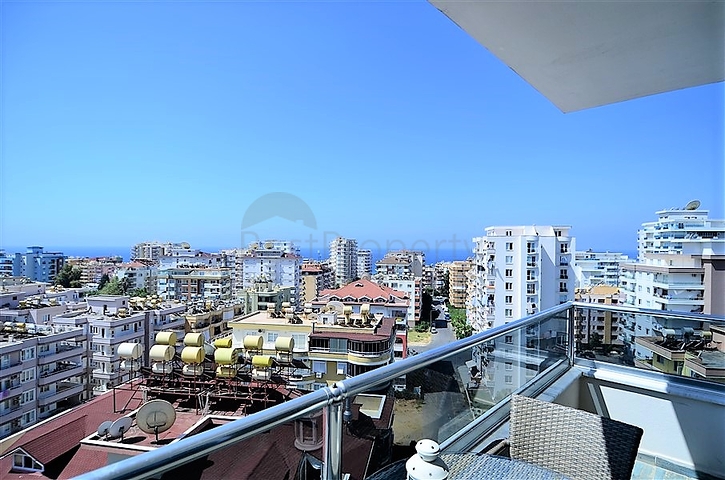 Просторные апартаменты в Махмутларе