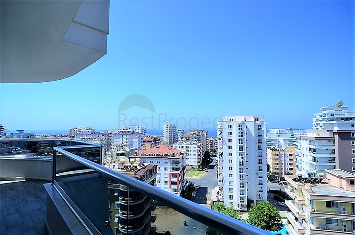 Просторные апартаменты в Махмутларе