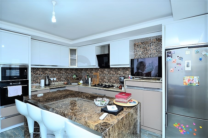 Просторные апартаменты в Махмутларе