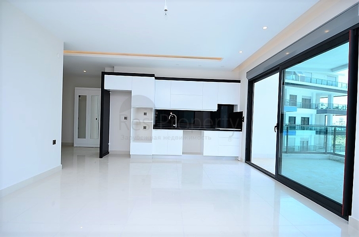 Новая трехкомнатная квартира в комплексе класса люкс