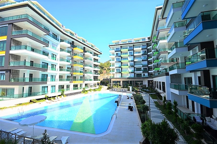 Новая трехкомнатная квартира в комплексе класса люкс