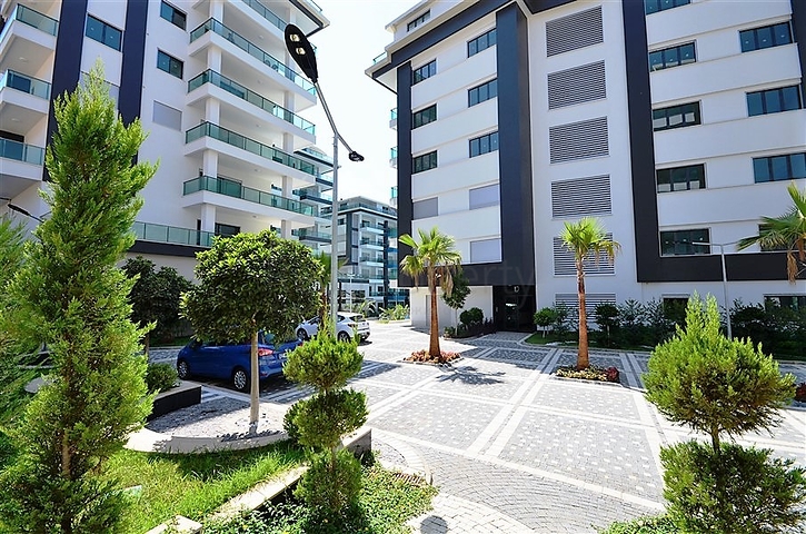 Новая трехкомнатная квартира в комплексе класса люкс