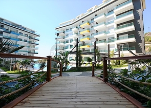 Новая трехкомнатная квартира в комплексе класса люкс