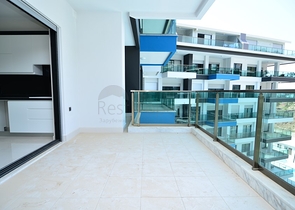 Новая трехкомнатная квартира в комплексе класса люкс