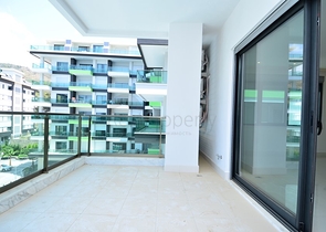 Новая трехкомнатная квартира в комплексе класса люкс