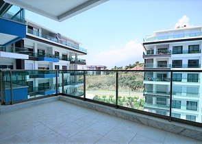 Новая трехкомнатная квартира в комплексе класса люкс