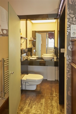 Элитный трехэтажный особняк в Измире