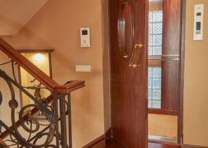 Элитный трехэтажный особняк в Измире