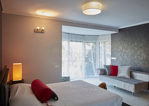 Элитный трехэтажный особняк в Измире