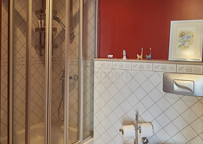 Элитный трехэтажный особняк в Измире