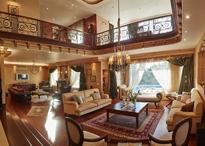 Элитный трехэтажный особняк в Измире