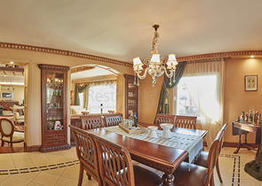 Элитный трехэтажный особняк в Измире