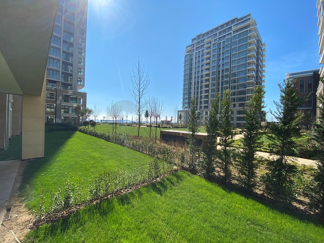 Ультрасовременный жилой комплекс на берегу Мраморного моря