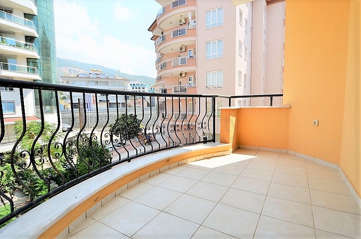 Уютная меблированная квартира в центре Аланьи