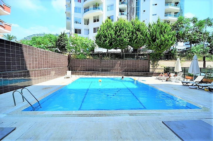 Уютная меблированная квартира в центре Аланьи