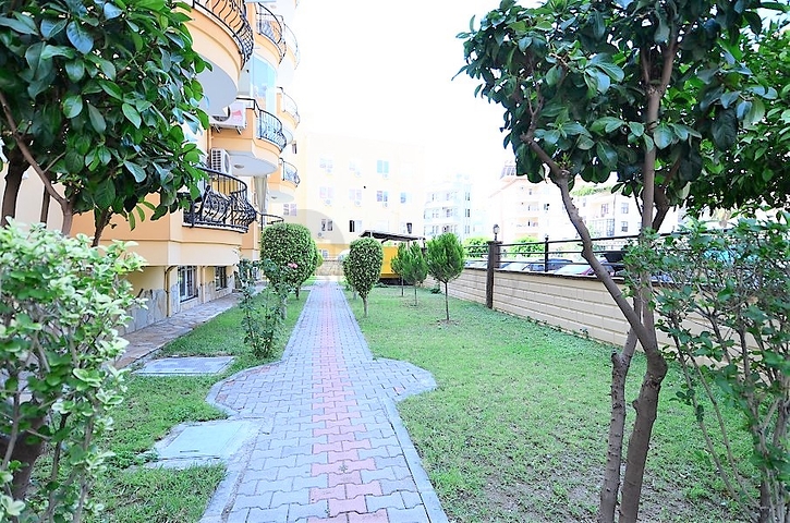 Уютная меблированная квартира в центре Аланьи