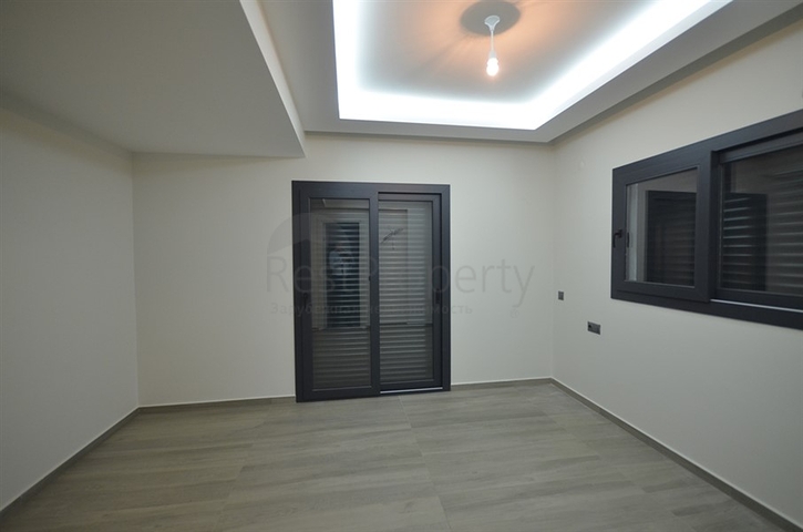 Трехэтажная вилла в Оваджике