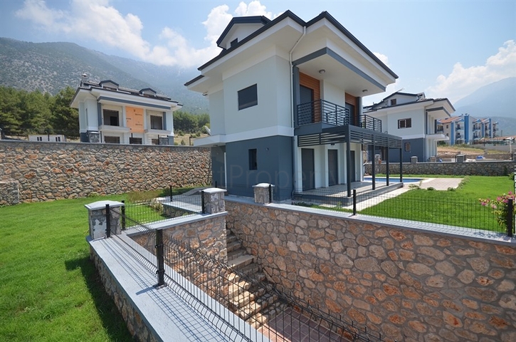 Трехэтажная вилла в Оваджике