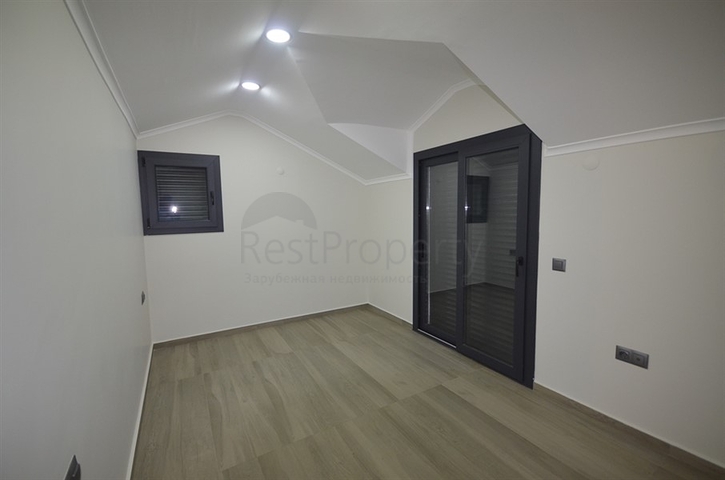 Трехэтажная вилла в Оваджике