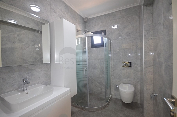 Трехэтажная вилла в Оваджике