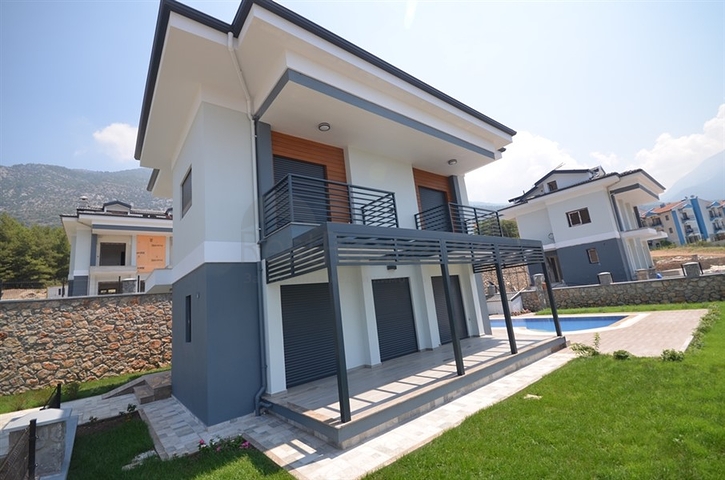 Трехэтажная вилла в Оваджике