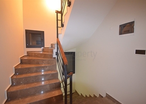 Трехэтажная вилла в Оваджике