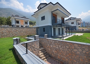 Трехэтажная вилла в Оваджике