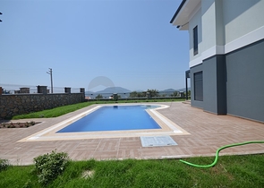 Трехэтажная вилла в Оваджике